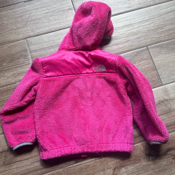 The North Face fleecy zip up. 2t - Picture 2 of 4